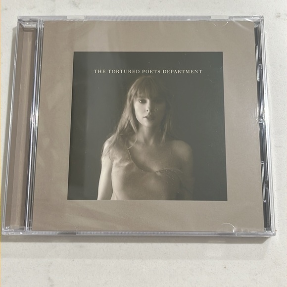 ❤️ TTPD Tortured Poets Department CD + Bonus Track ‘Down Bad’ (Acoustic) - Picture 3 of 3